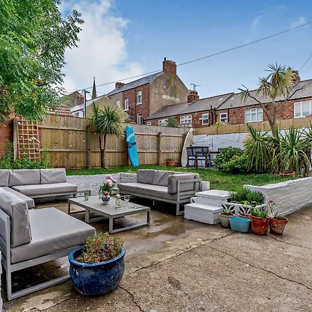 6 Bed In 87398 *